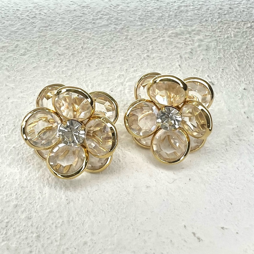 Vintage Savy Swarovski flower crystal clip on earrings